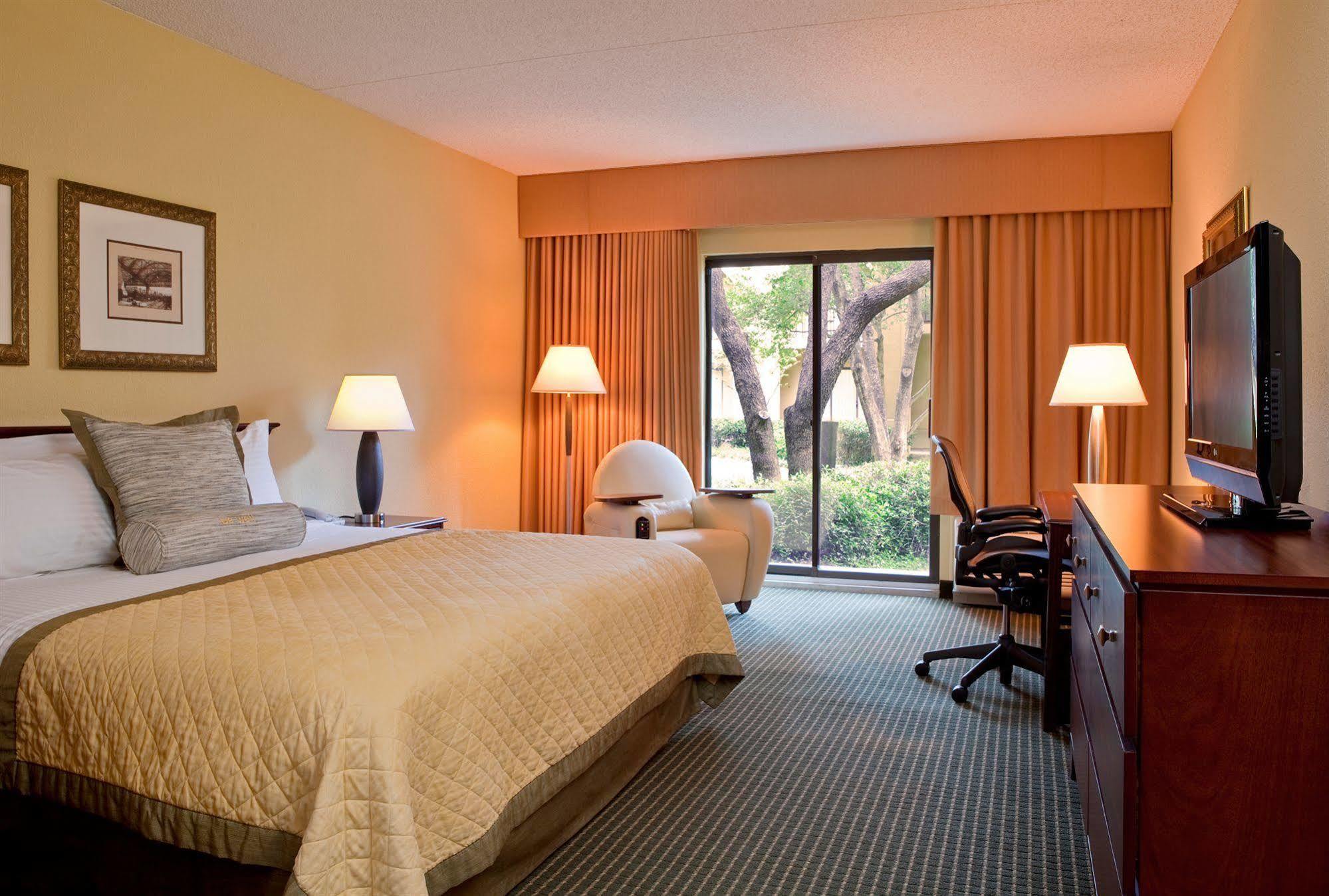 Holiday Inn Irving Las Colinas By Ihg Esterno foto