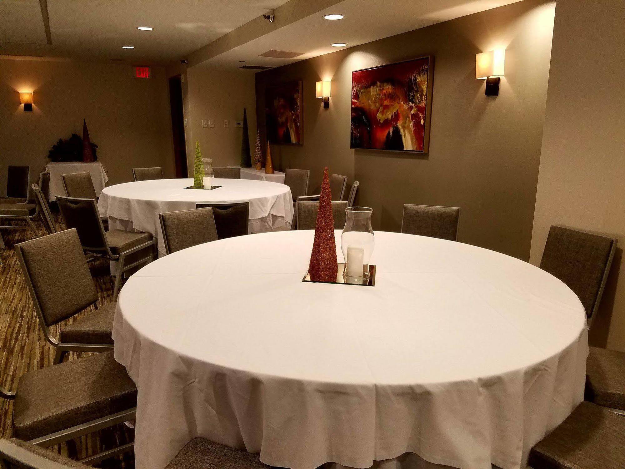 Holiday Inn Irving Las Colinas By Ihg Esterno foto